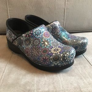 Dansko Shoes, Women’s size 39, New, worn only once
